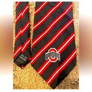 Mens Ohio state Buckeyes neck tie 100% silk red striped logo